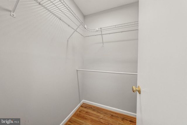 44136 SHADY GLEN TER, Ashburn, VA 20147