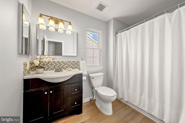 44136 SHADY GLEN TER, Ashburn, VA 20147