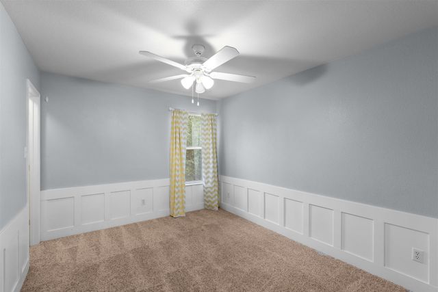 203 Hanstrom DR, Hutto, TX 78634