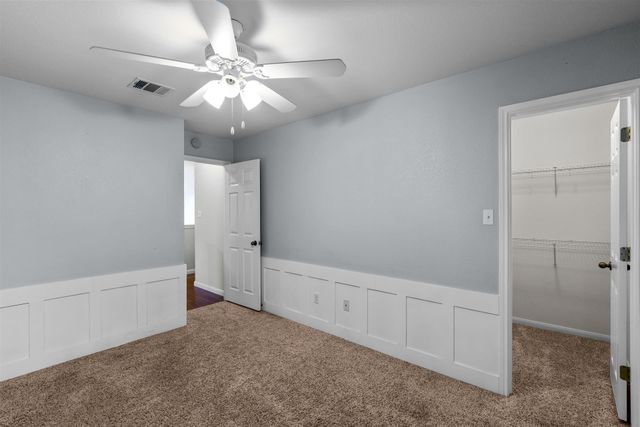 203 Hanstrom DR, Hutto, TX 78634