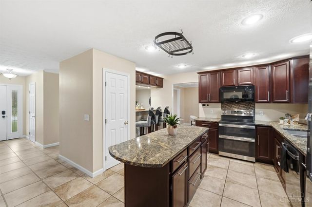 1310 Cross Creek Drive, Goshen Twp, OH 45140