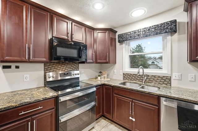 1310 Cross Creek Drive, Goshen Twp, OH 45140