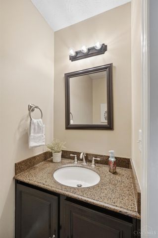 1310 Cross Creek Drive, Goshen Twp, OH 45140