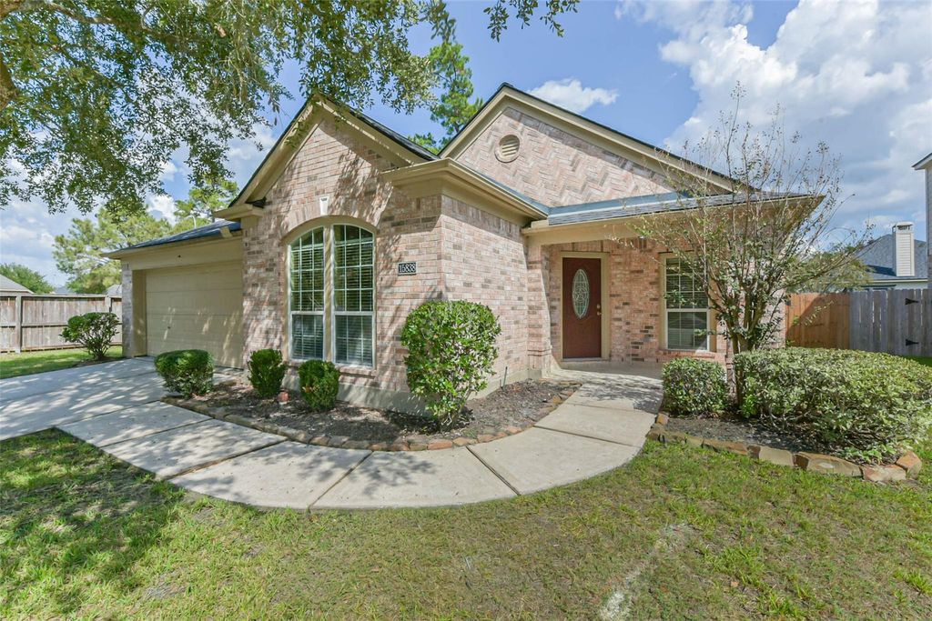 15838 Mossy Shores Court, Houston, TX 77044