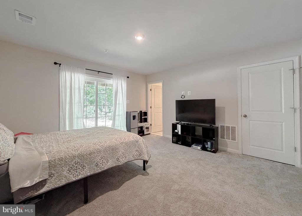 Image 31 of property listing at 44088 EUCALYPTUS WAY, California, MD 20619