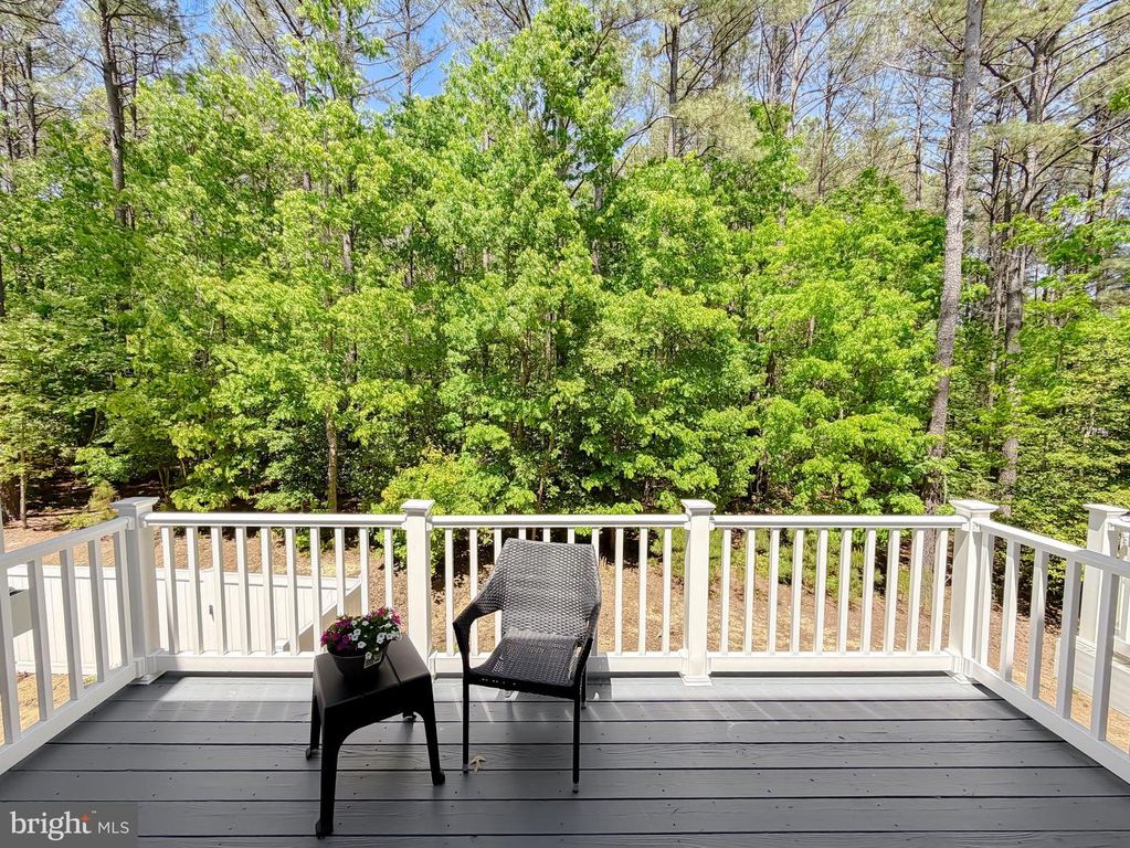 Image 38 of property listing at 44088 EUCALYPTUS WAY, California, MD 20619