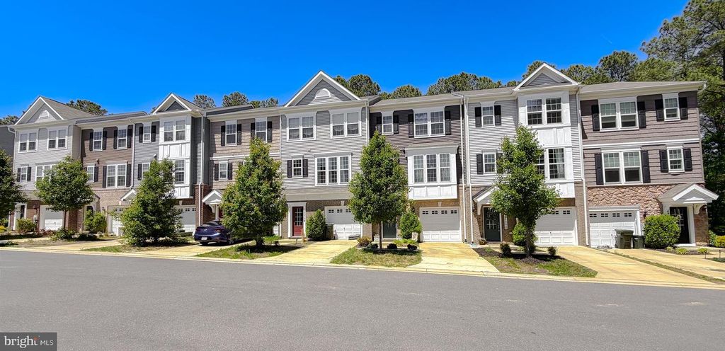 Image 41 of property listing at 44088 EUCALYPTUS WAY, California, MD 20619