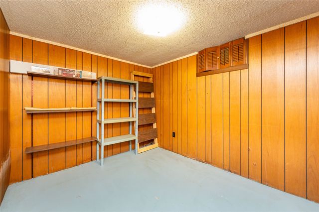 1205 4th Street SW, Altoona, IA 50009