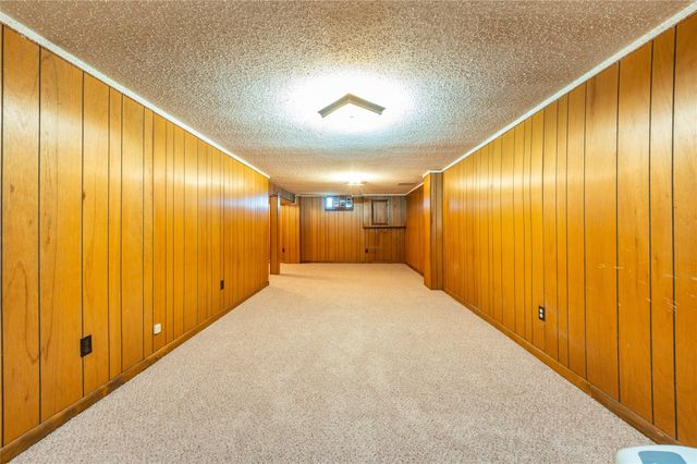 1205 4th Street SW, Altoona, IA 50009
