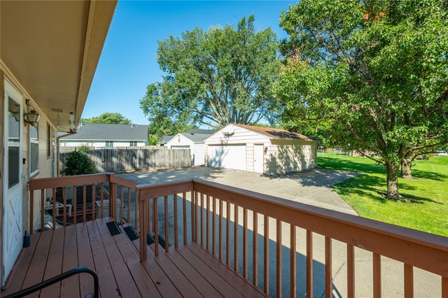 1205 4th Street SW, Altoona, IA 50009