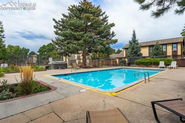 4636 Winewood Village Drive, Colorado Springs, CO 80917