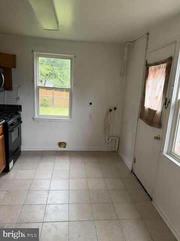 27 SWAN ST, Aberdeen, MD 21001