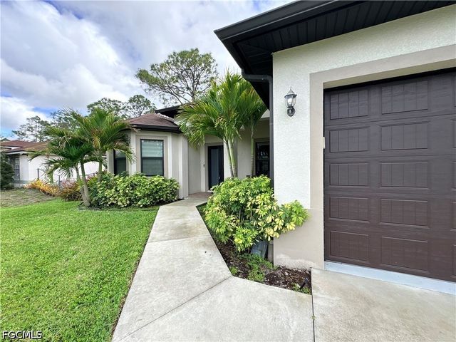 3730 43rd AVE NE, Naples, FL 34120