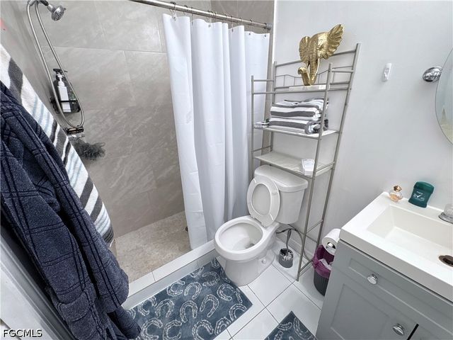 3730 43rd AVE NE, Naples, FL 34120