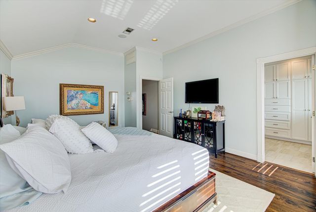 1095 Redfish Street, Bayou Vista, TX 77563