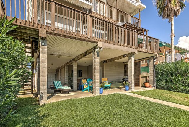 1095 Redfish Street, Bayou Vista, TX 77563