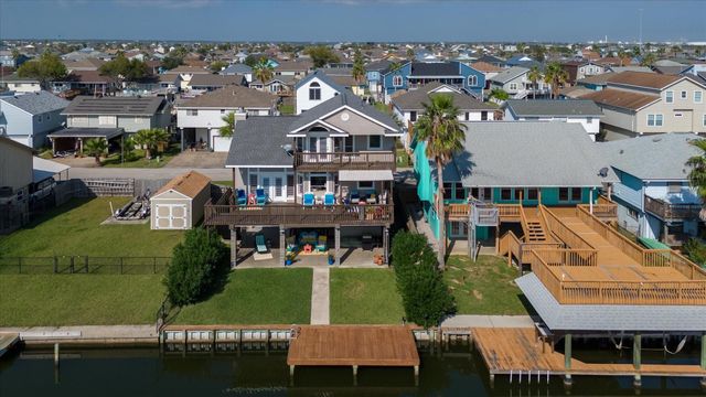 1095 Redfish Street, Bayou Vista, TX 77563