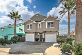 1095 Redfish Street, Bayou Vista, TX 77563