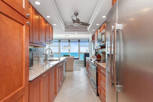 1620 S Ocean Boulevard 10m, Lauderdale By The Sea, FL 33062