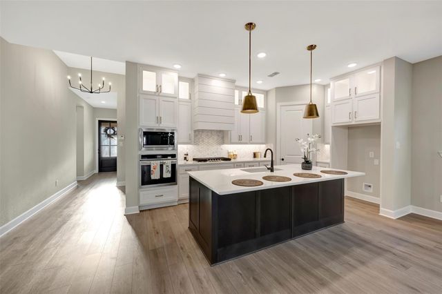 450 Silver Moon Way, Katy, TX 77493