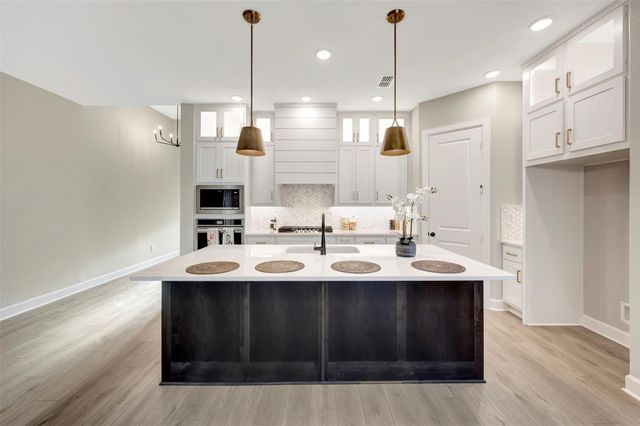 450 Silver Moon Way, Katy, TX 77493