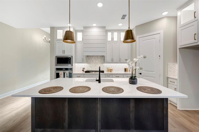 450 Silver Moon Way, Katy, TX 77493