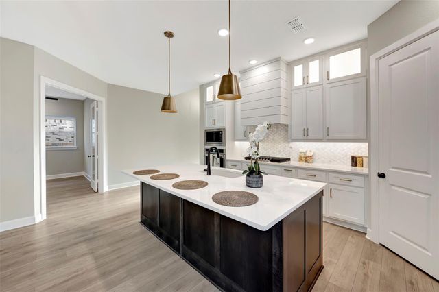 450 Silver Moon Way, Katy, TX 77493