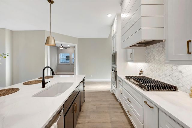 450 Silver Moon Way, Katy, TX 77493