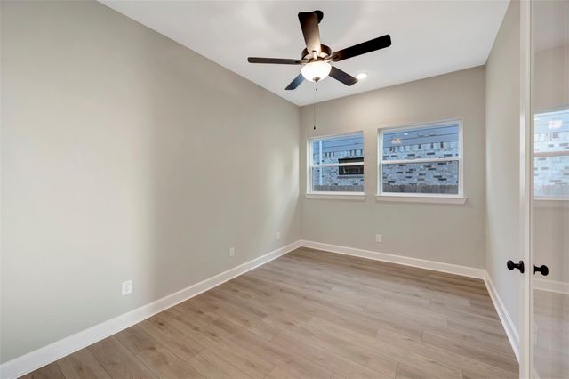 450 Silver Moon Way, Katy, TX 77493