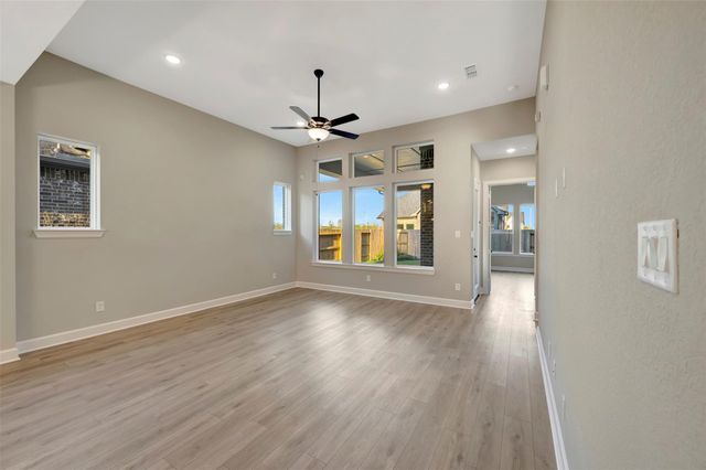 450 Silver Moon Way, Katy, TX 77493