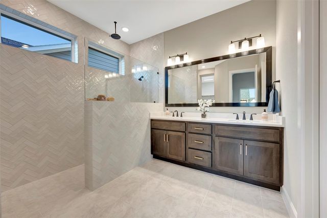 450 Silver Moon Way, Katy, TX 77493