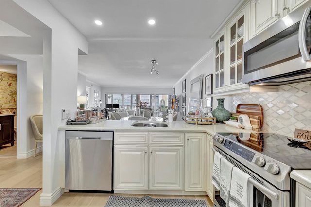 1537 E Hillsboro Boulevard 239, Deerfield Beach, FL 33441