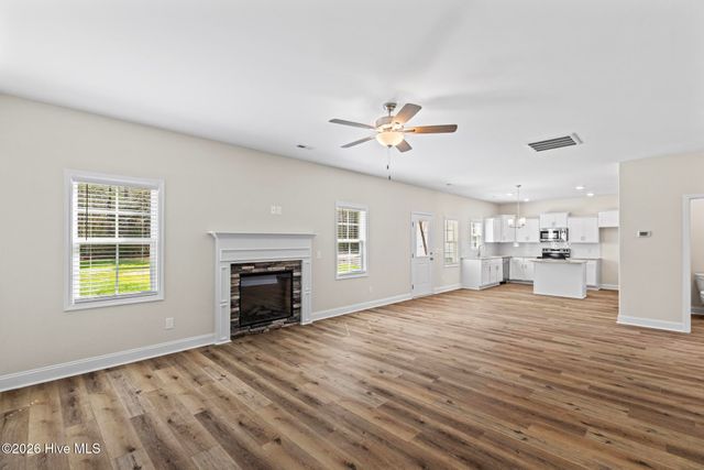 120 Rolling Water Lane, Swansboro, NC 28584