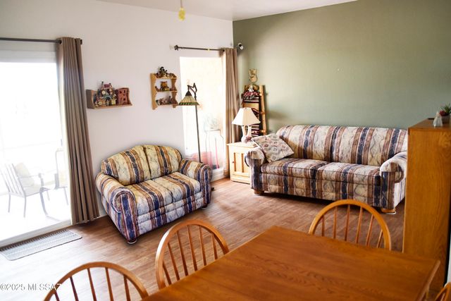 444 W San Ignacio, Green Valley, AZ 85614