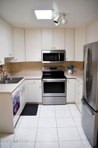 444 W San Ignacio, Green Valley, AZ 85614