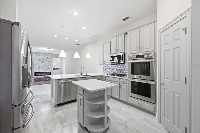 11536 CLAYMONT CIRCLE, Windermere, FL 34786