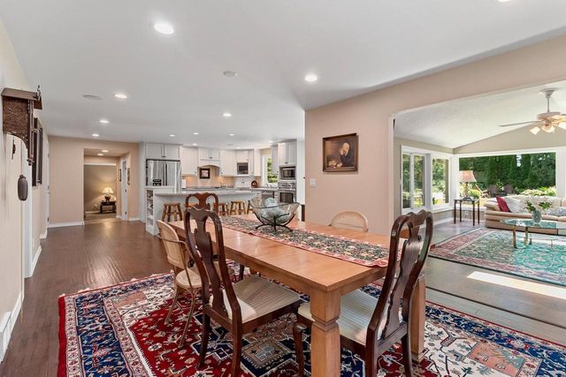 2447 PARKWOOD DRIVE, Green Bay, WI 54304
