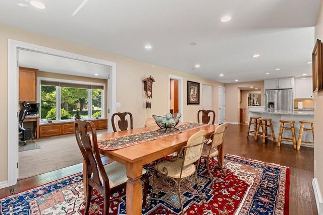 2447 PARKWOOD DRIVE, Green Bay, WI 54304