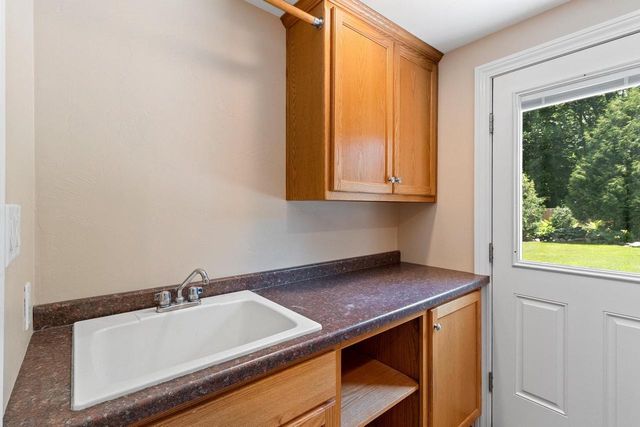 2447 PARKWOOD DRIVE, Green Bay, WI 54304