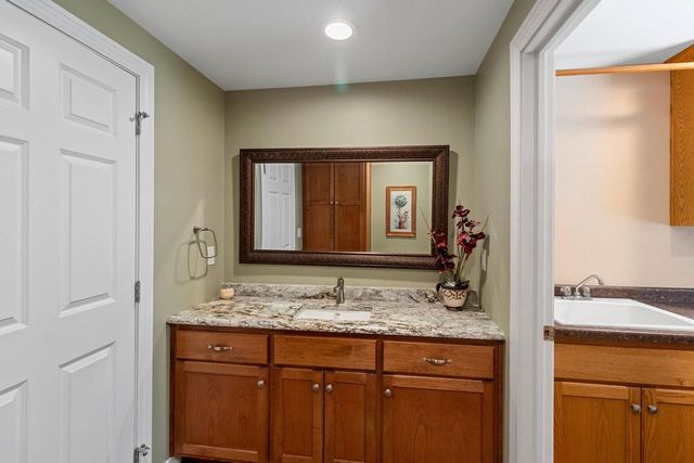 2447 PARKWOOD DRIVE, Green Bay, WI 54304
