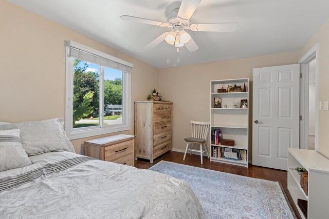 2447 PARKWOOD DRIVE, Green Bay, WI 54304
