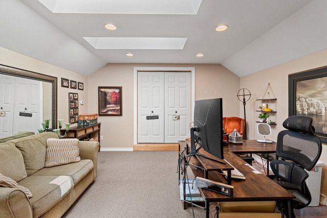 2447 PARKWOOD DRIVE, Green Bay, WI 54304