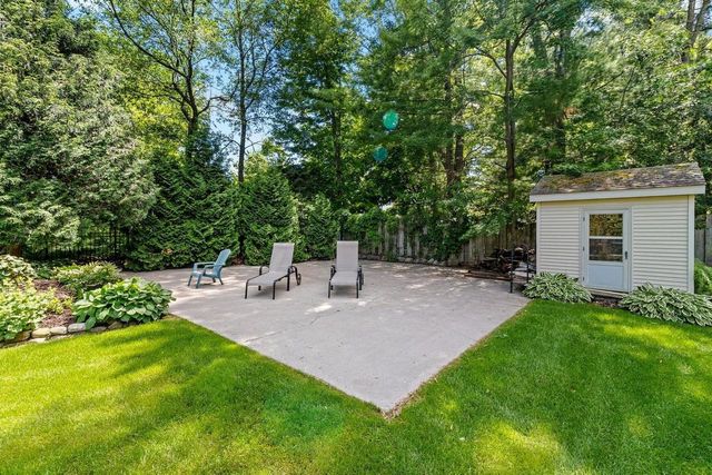2447 PARKWOOD DRIVE, Green Bay, WI 54304