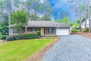 465 Crestview Road, Southern Pines, NC 28387