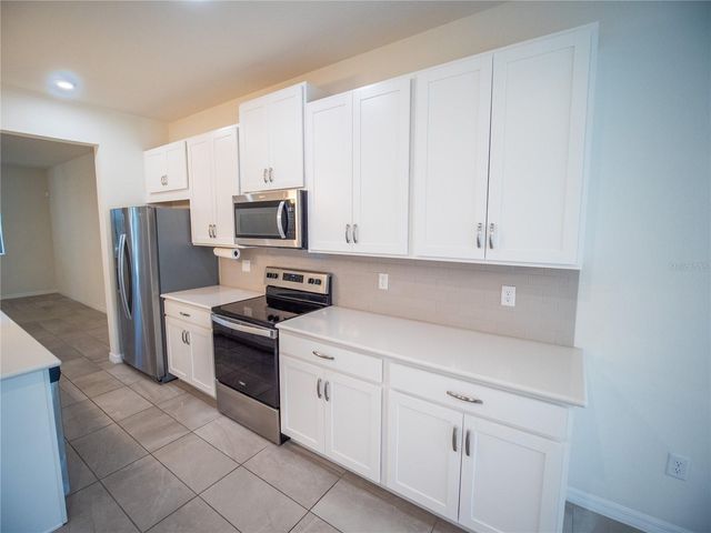 9175 LONGSHIP ALLEY, Orlando, FL 32832