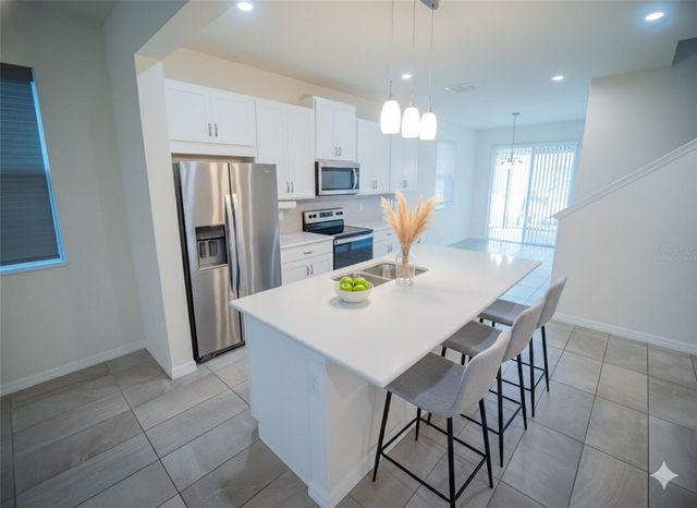 9175 LONGSHIP ALLEY, Orlando, FL 32832