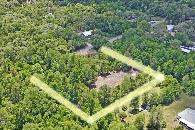 1020 N McGowan Avenue, Crystal River, FL 34429