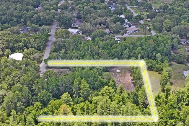 1020 N McGowan Avenue, Crystal River, FL 34429