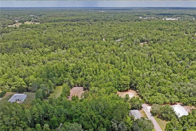 1020 N McGowan Avenue, Crystal River, FL 34429