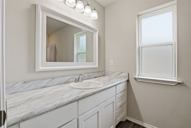 731 E Brown Street, Cleburne, TX 76031